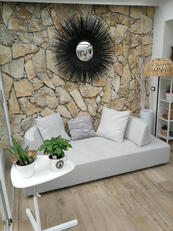 Bed and Breakfast Il Giardino Dei Limoni Aci Castello Esterno foto