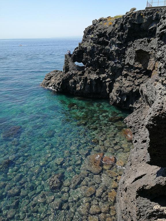 Bed and Breakfast Il Giardino Dei Limoni Aci Castello Esterno foto