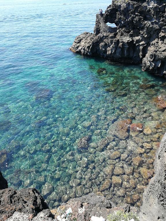 Bed and Breakfast Il Giardino Dei Limoni Aci Castello Esterno foto